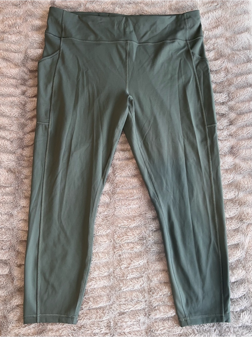 Lululemon Olive Green Leggings with Pockets